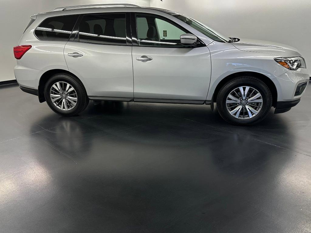 used 2020 Nissan Pathfinder car, priced at $17,496