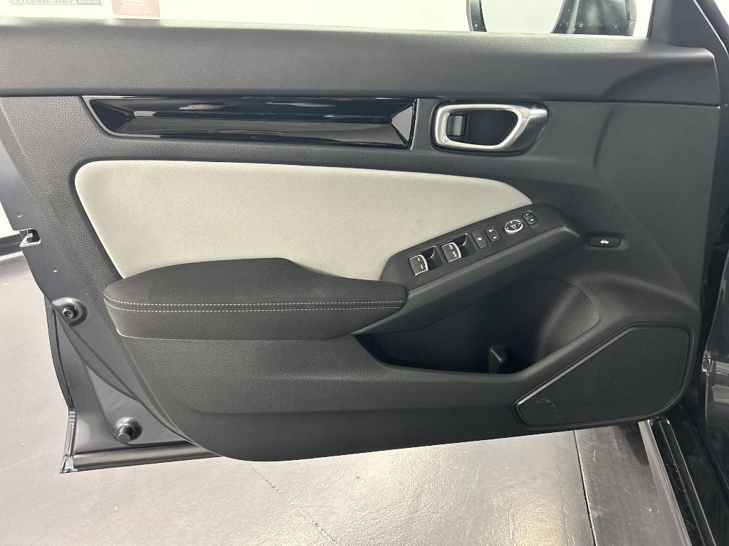 new 2025 Honda Civic Hybrid car, priced at $28,878