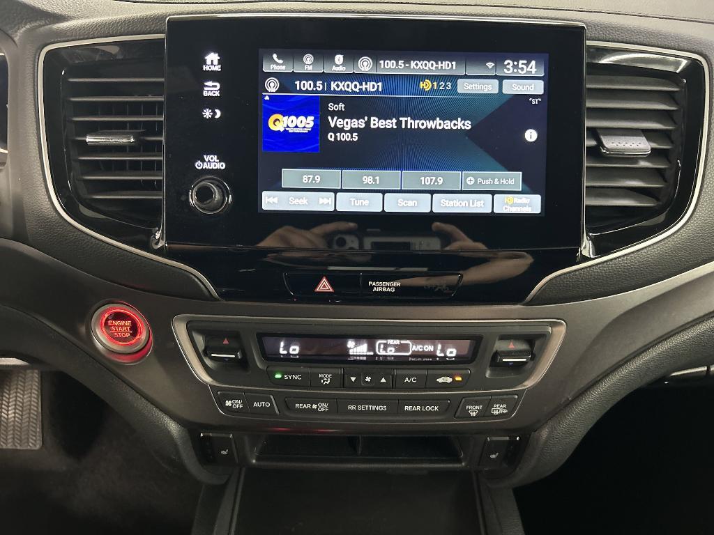 used 2022 Honda Pilot car, priced at $30,997