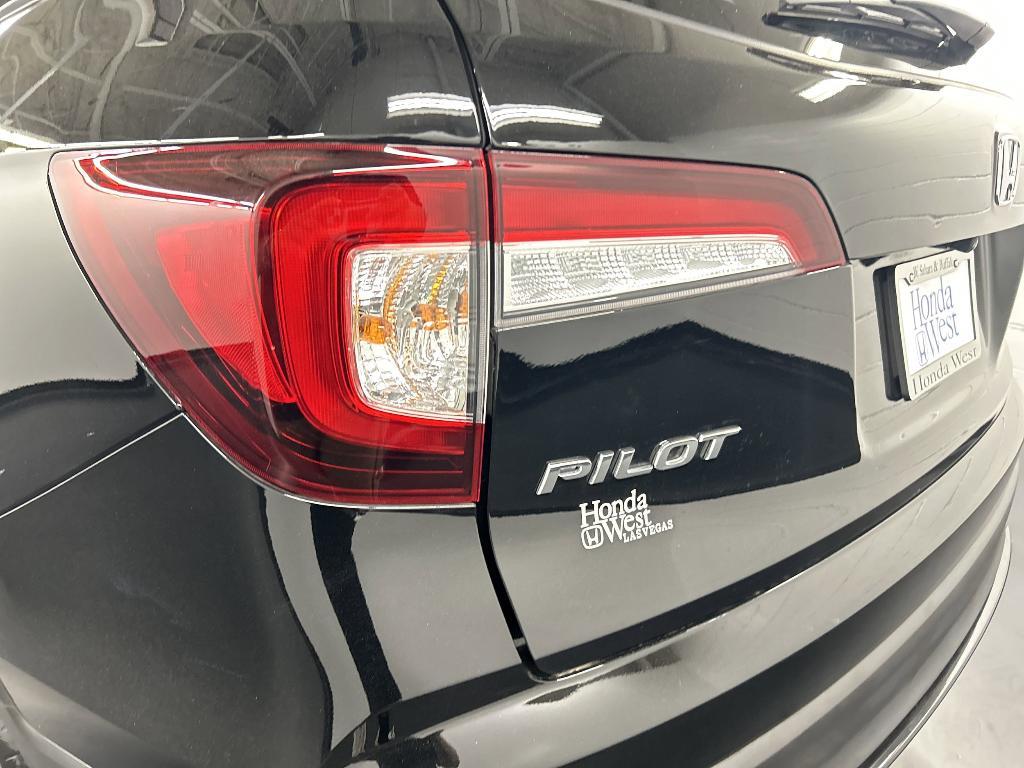 used 2022 Honda Pilot car, priced at $30,997