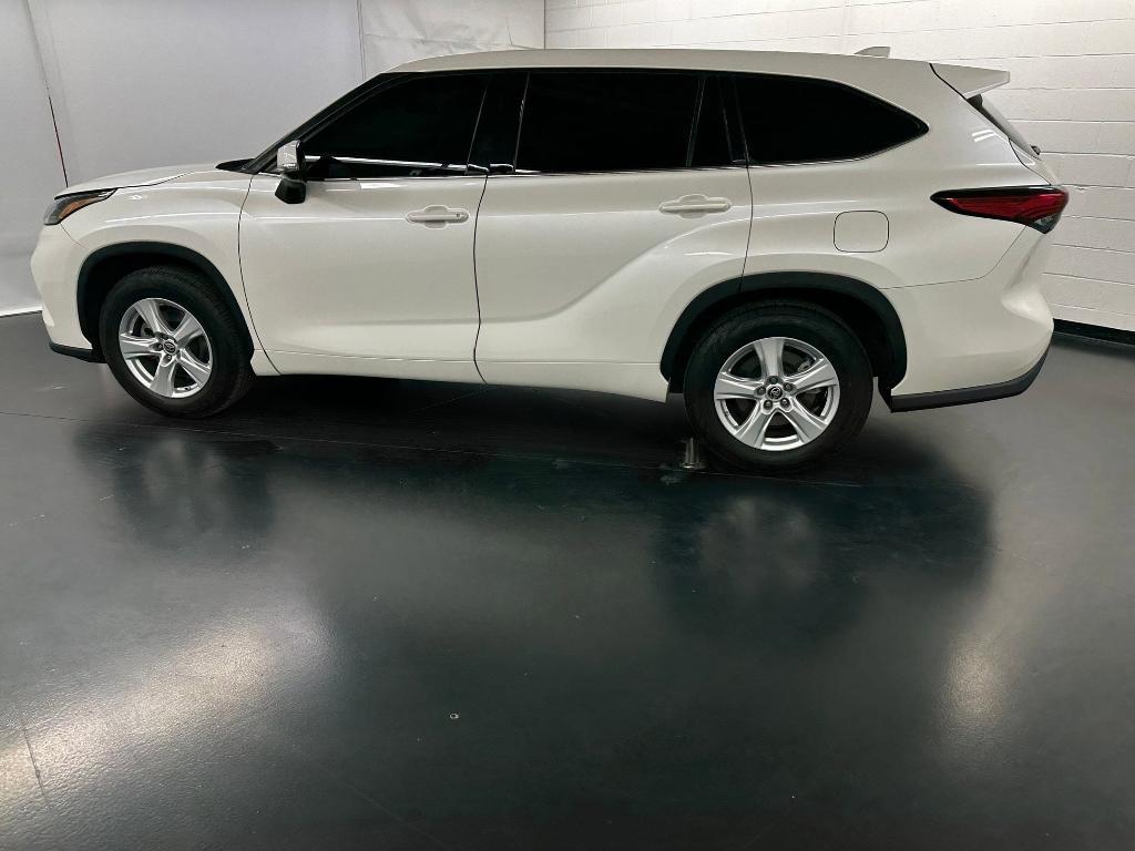 used 2020 Toyota Highlander car, priced at $18,398