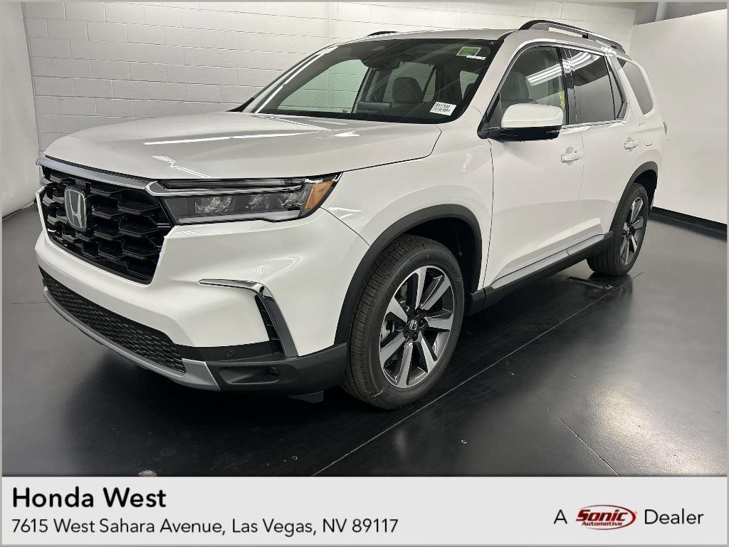 new 2025 Honda Pilot car, priced at $48,559