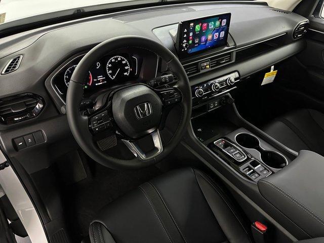 new 2025 Honda Pilot car, priced at $49,624