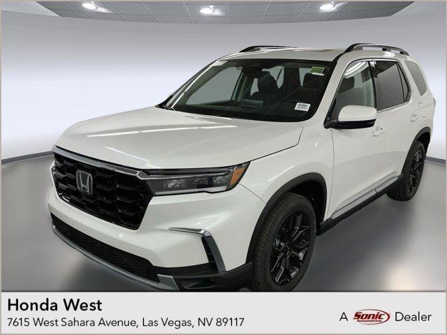 new 2025 Honda Pilot car, priced at $49,624