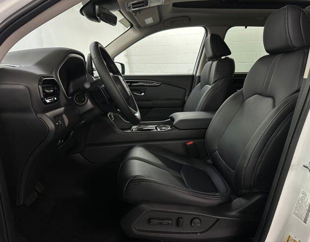 new 2025 Honda Pilot car, priced at $49,624
