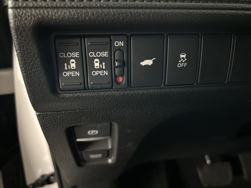 new 2025 Honda Odyssey car, priced at $42,762