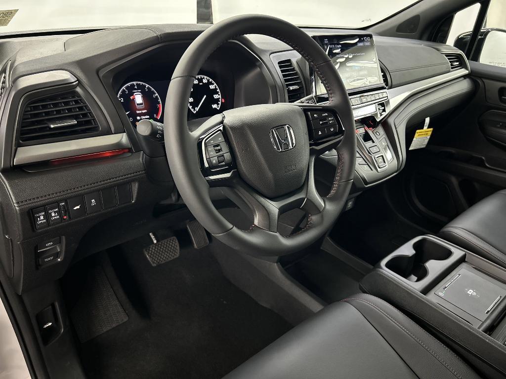 new 2025 Honda Odyssey car, priced at $42,762