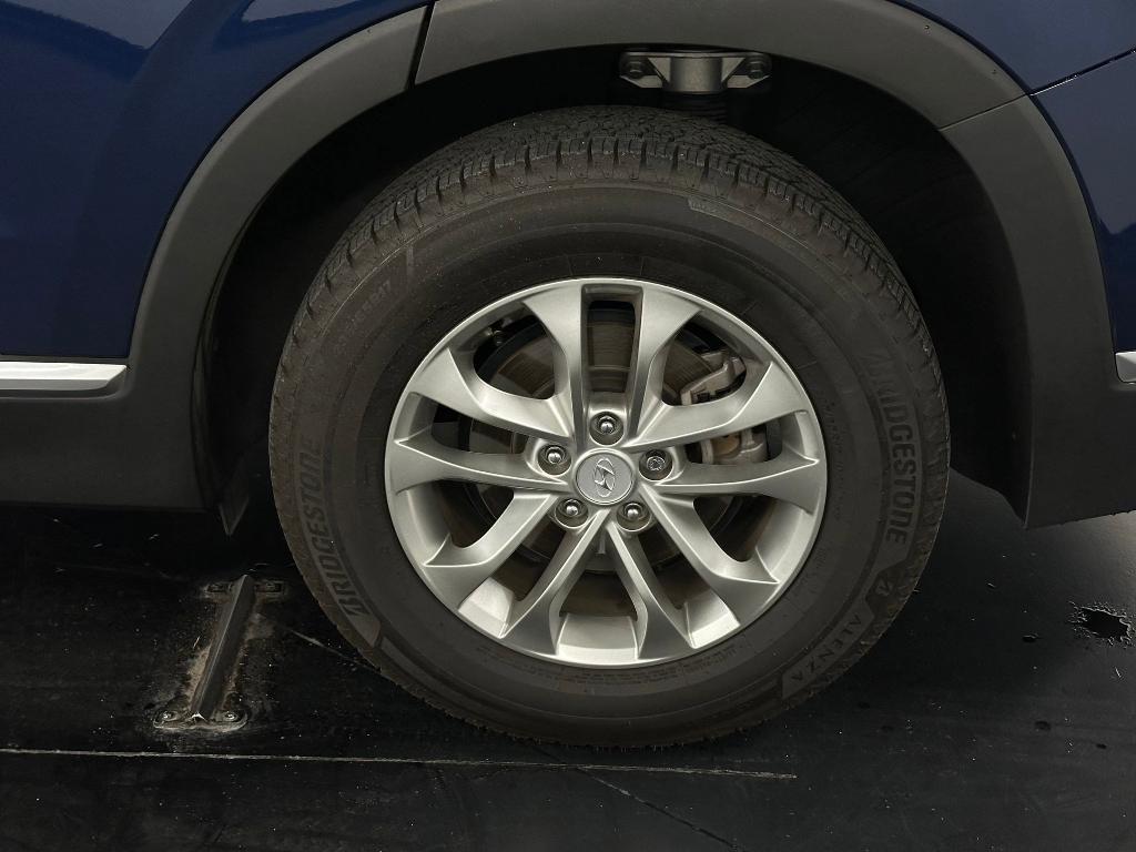 used 2020 Hyundai Santa Fe car, priced at $18,998