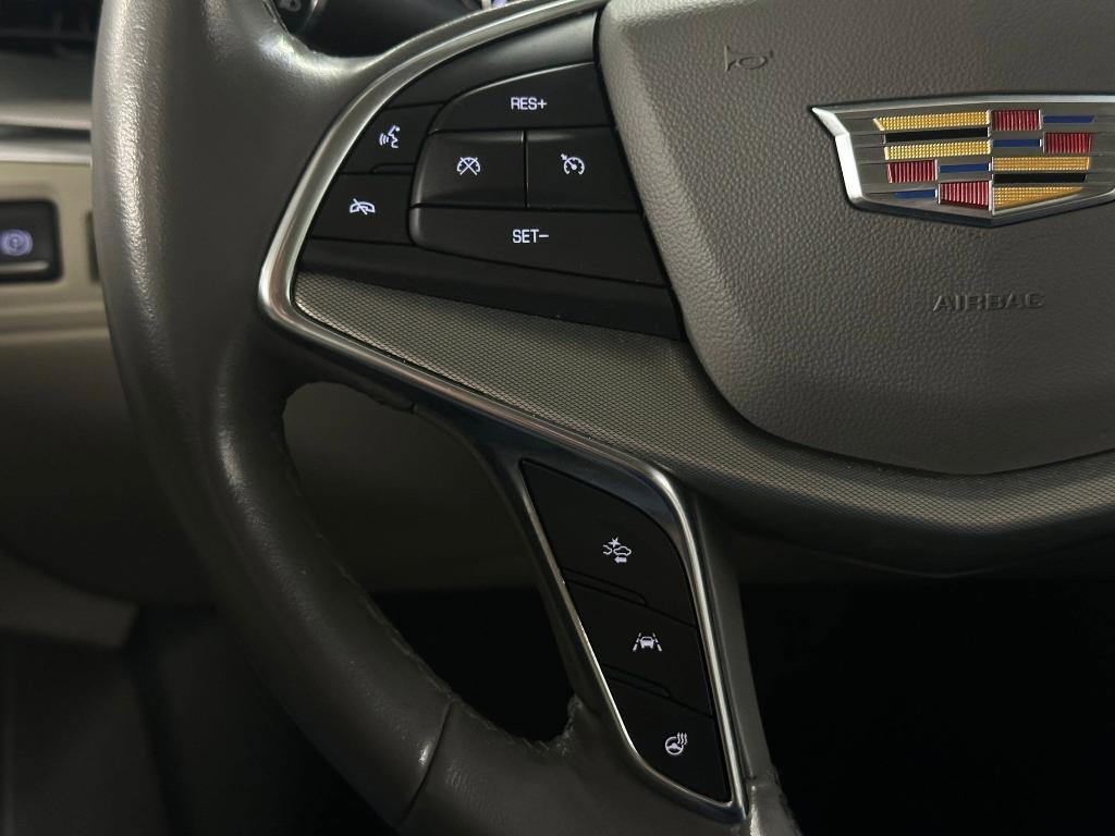 used 2020 Cadillac XT5 car, priced at $18,498