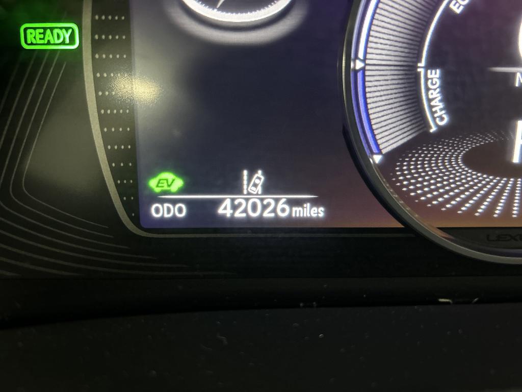 used 2022 Lexus ES 300h car, priced at $37,999