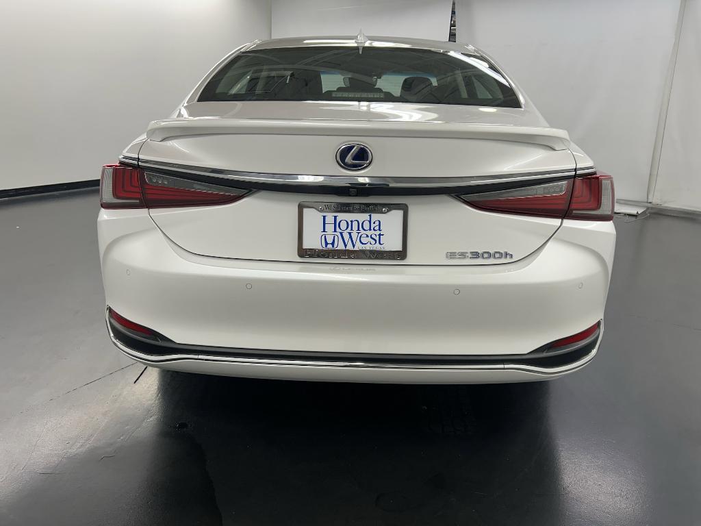 used 2022 Lexus ES 300h car, priced at $37,999