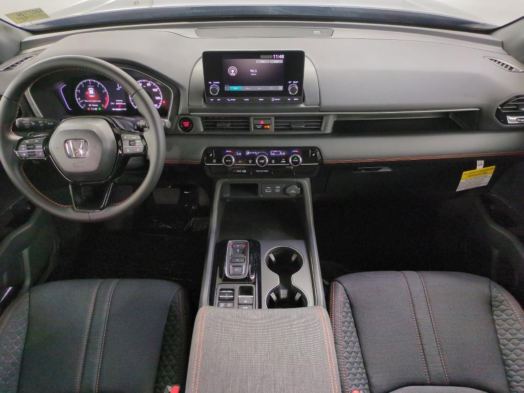 new 2025 Honda Pilot car, priced at $39,953