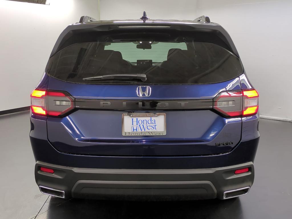new 2025 Honda Pilot car, priced at $39,953
