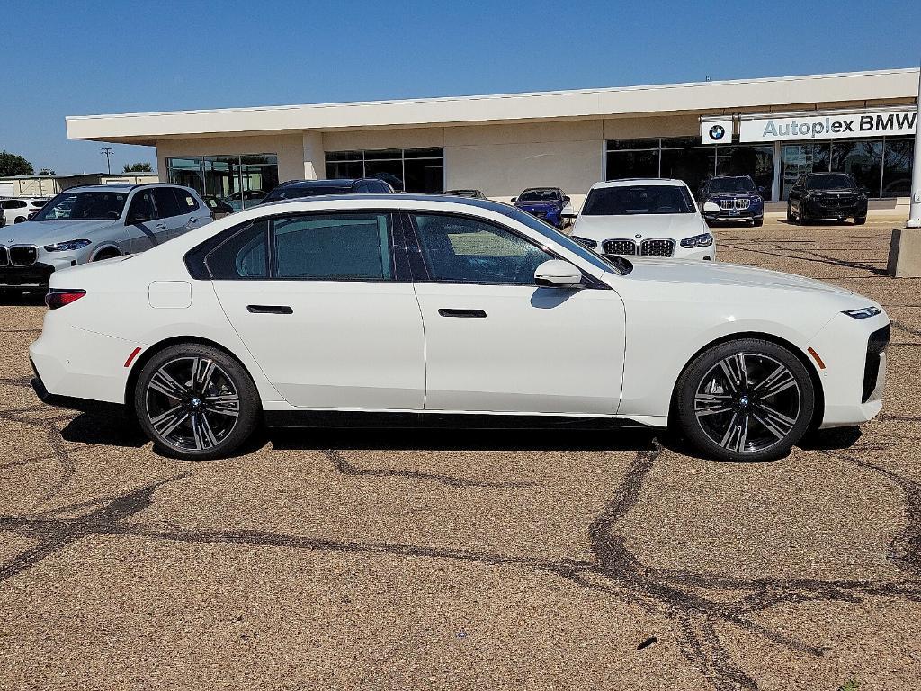 new 2025 BMW 760 car, priced at $128,625