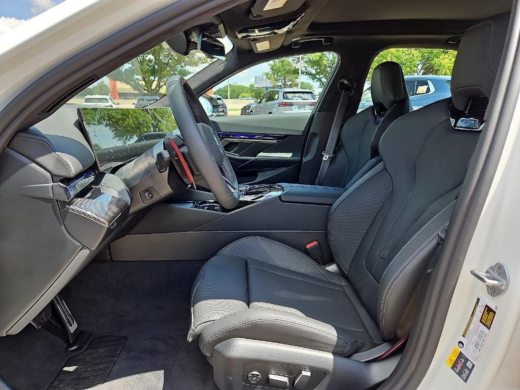 new 2025 BMW M5 car, priced at $127,525