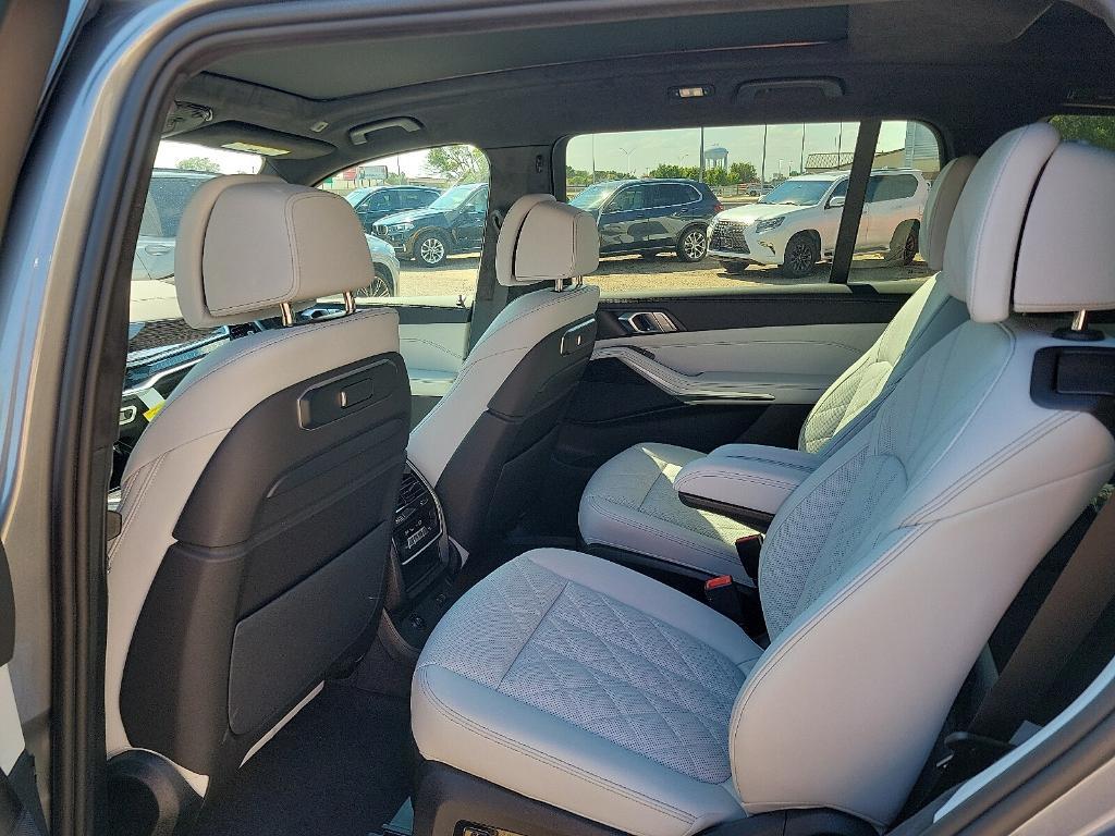 new 2026 BMW X7 car, priced at $96,610