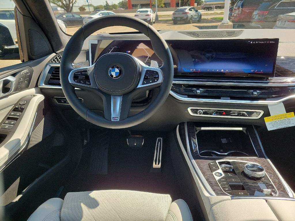 new 2026 BMW X7 car, priced at $96,610