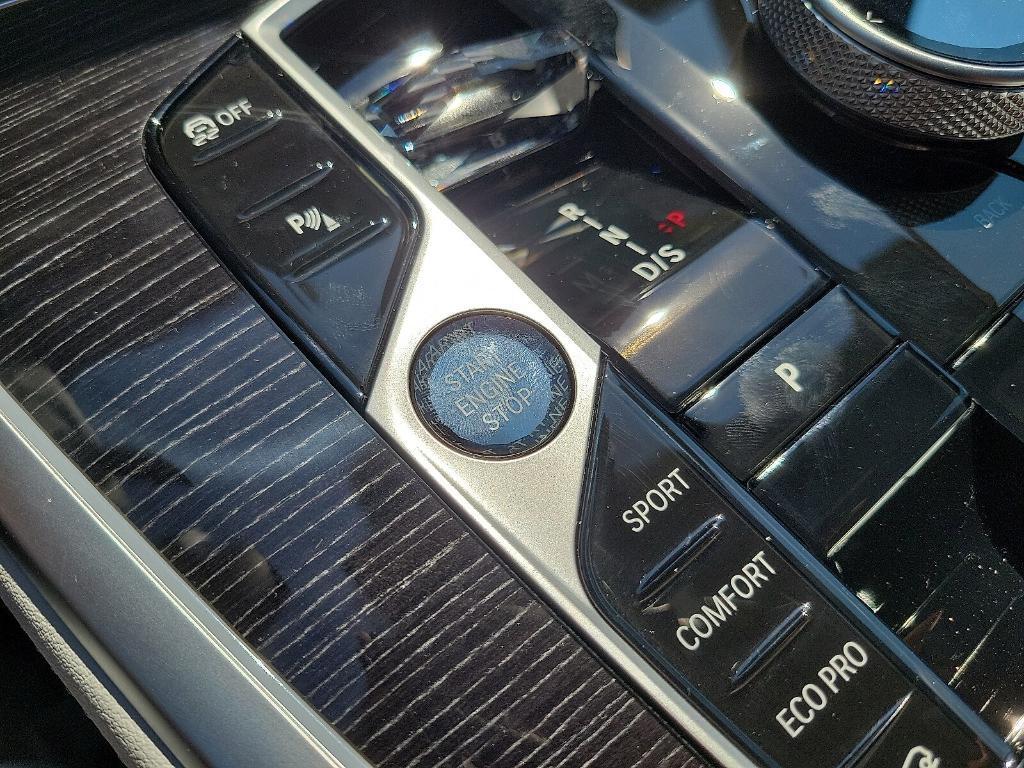 new 2026 BMW X7 car, priced at $96,610