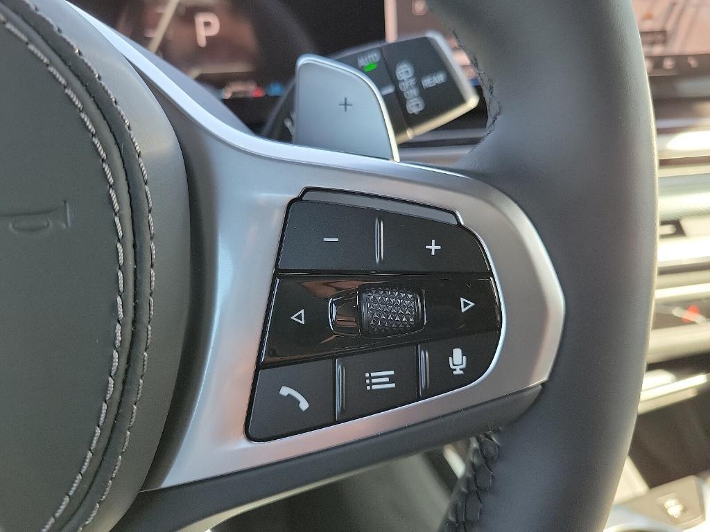 new 2026 BMW X7 car, priced at $99,435