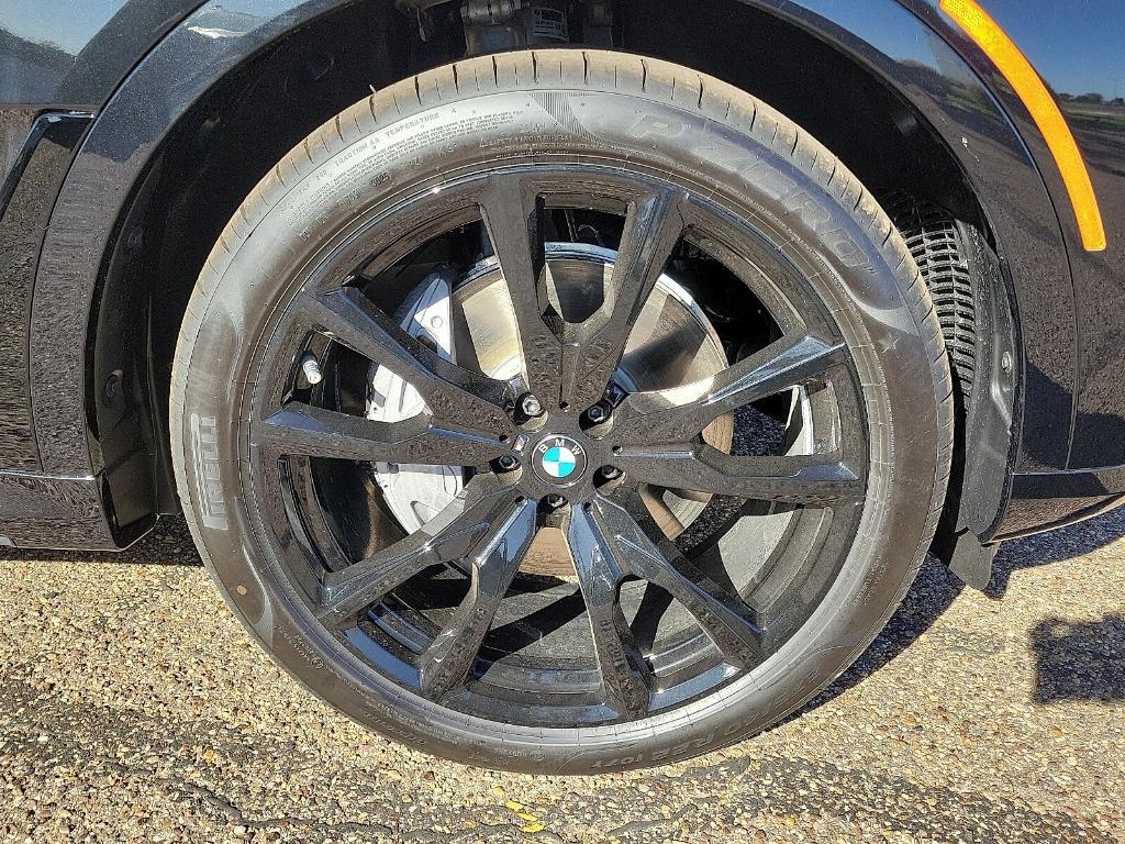 new 2026 BMW X7 car, priced at $99,435