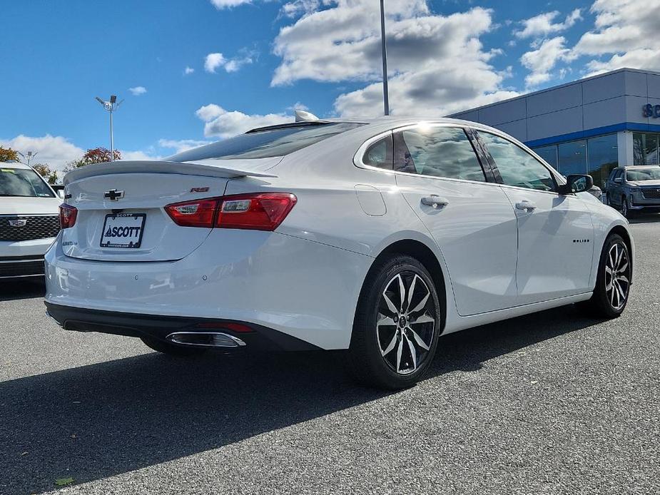 new 2024 Chevrolet Malibu car, priced at $27,685