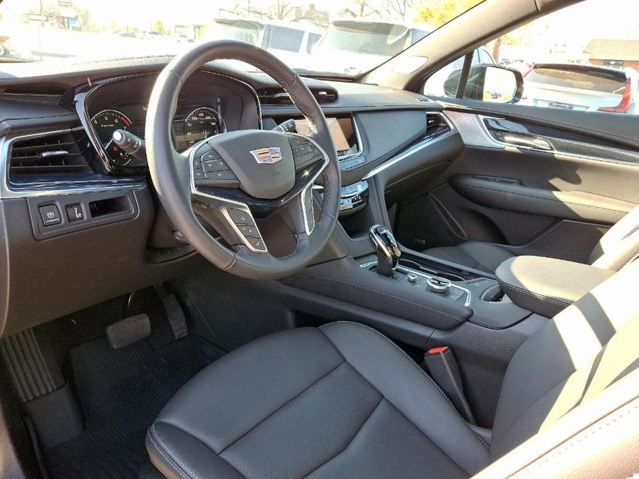 used 2024 Cadillac XT5 car, priced at $46,981