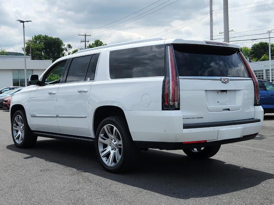 used 2019 Cadillac Escalade ESV car, priced at $42,890