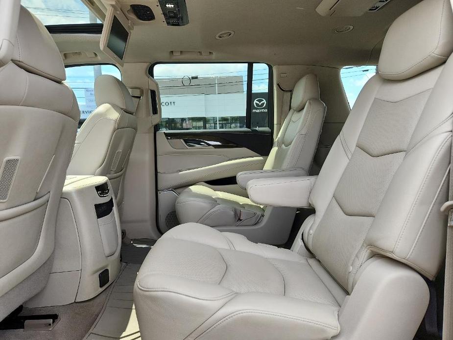 used 2019 Cadillac Escalade ESV car, priced at $42,890