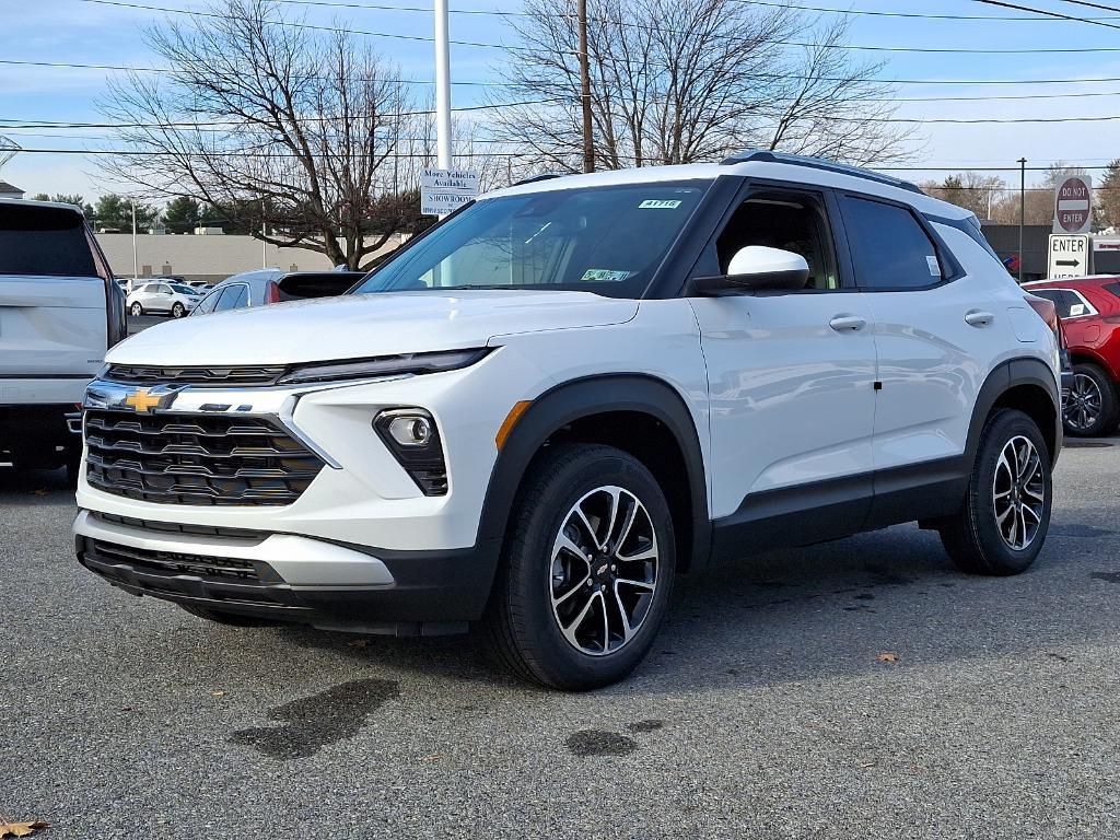 new 2025 Chevrolet TrailBlazer car, priced at $28,585