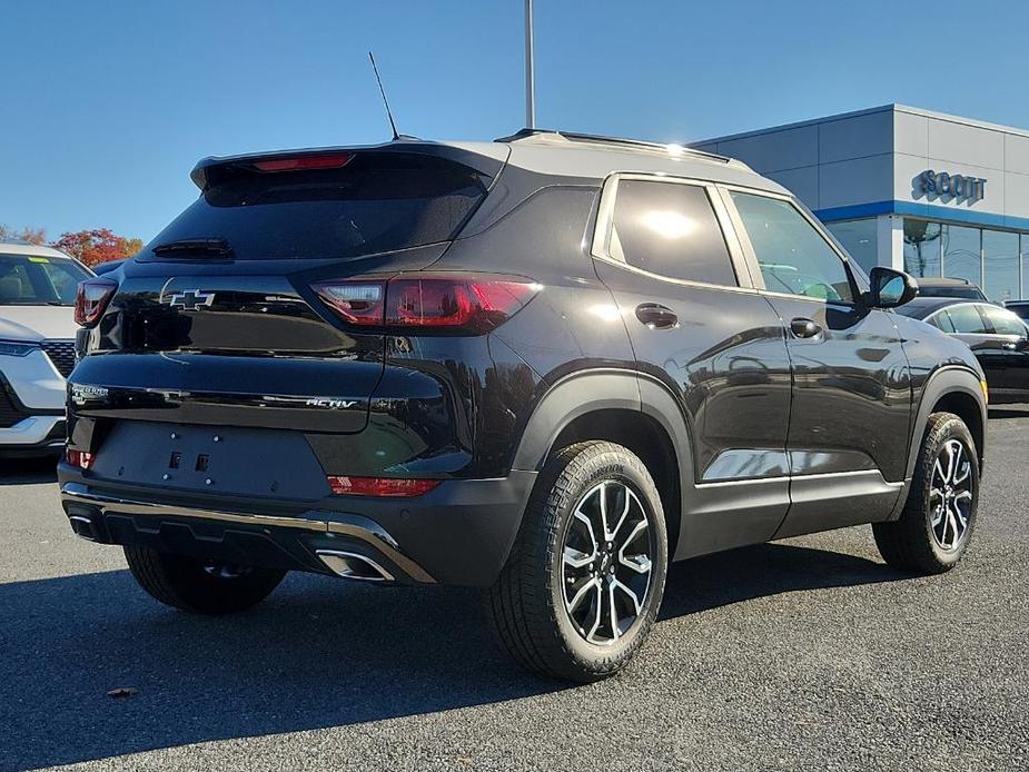 new 2025 Chevrolet TrailBlazer car, priced at $33,680