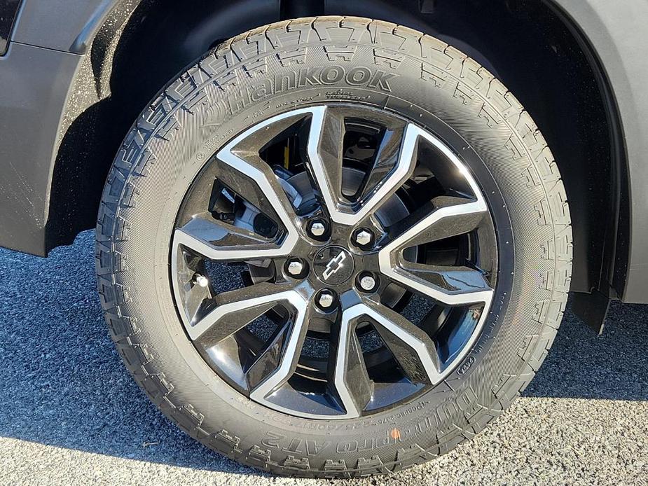 new 2025 Chevrolet TrailBlazer car, priced at $33,680