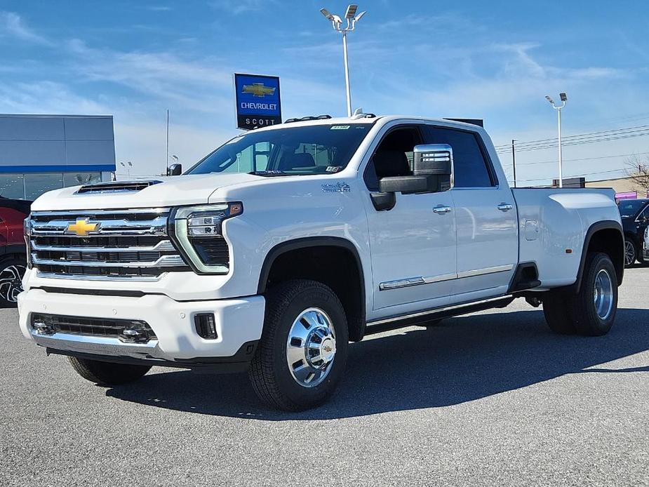 new 2024 Chevrolet Silverado 3500 car, priced at $91,620