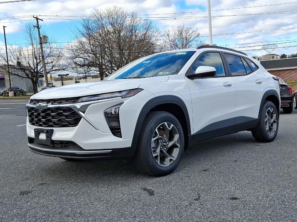 new 2025 Chevrolet Trax car, priced at $25,935