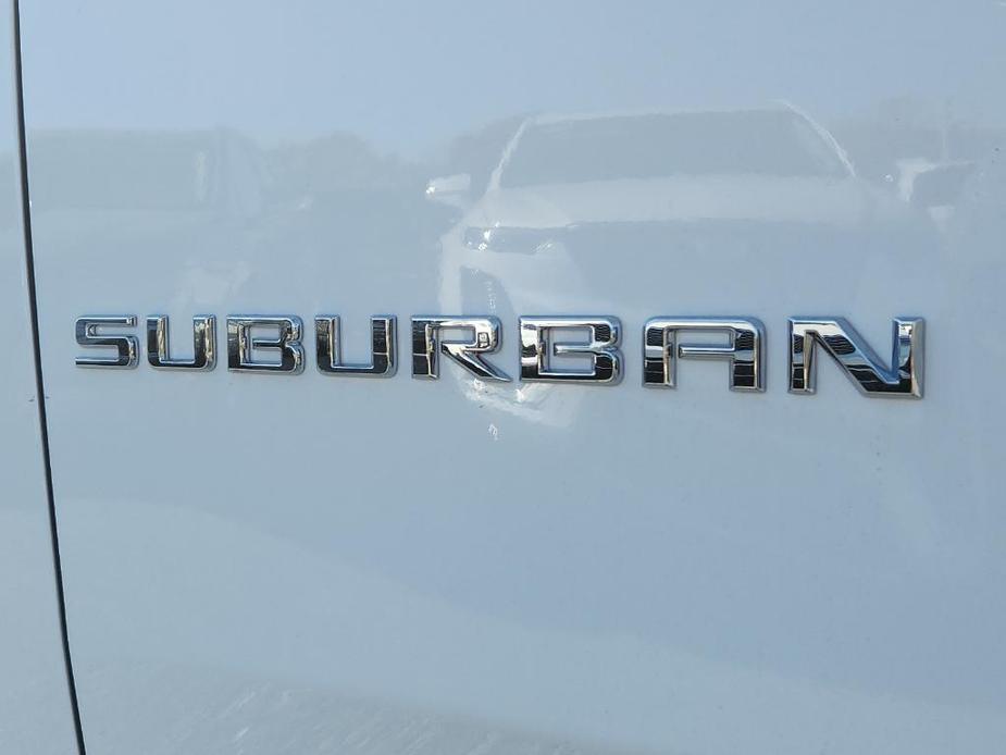 new 2024 Chevrolet Suburban car, priced at $64,940