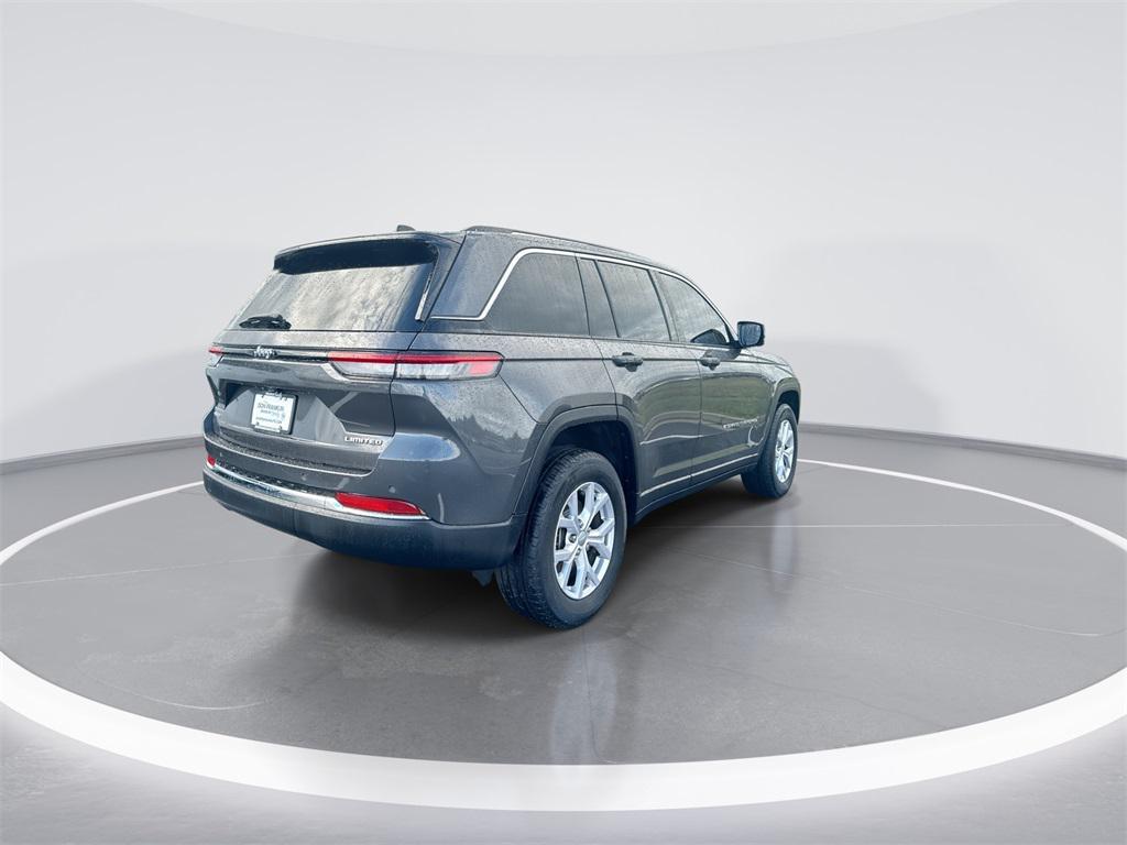 used 2022 Jeep Grand Cherokee car, priced at $31,800