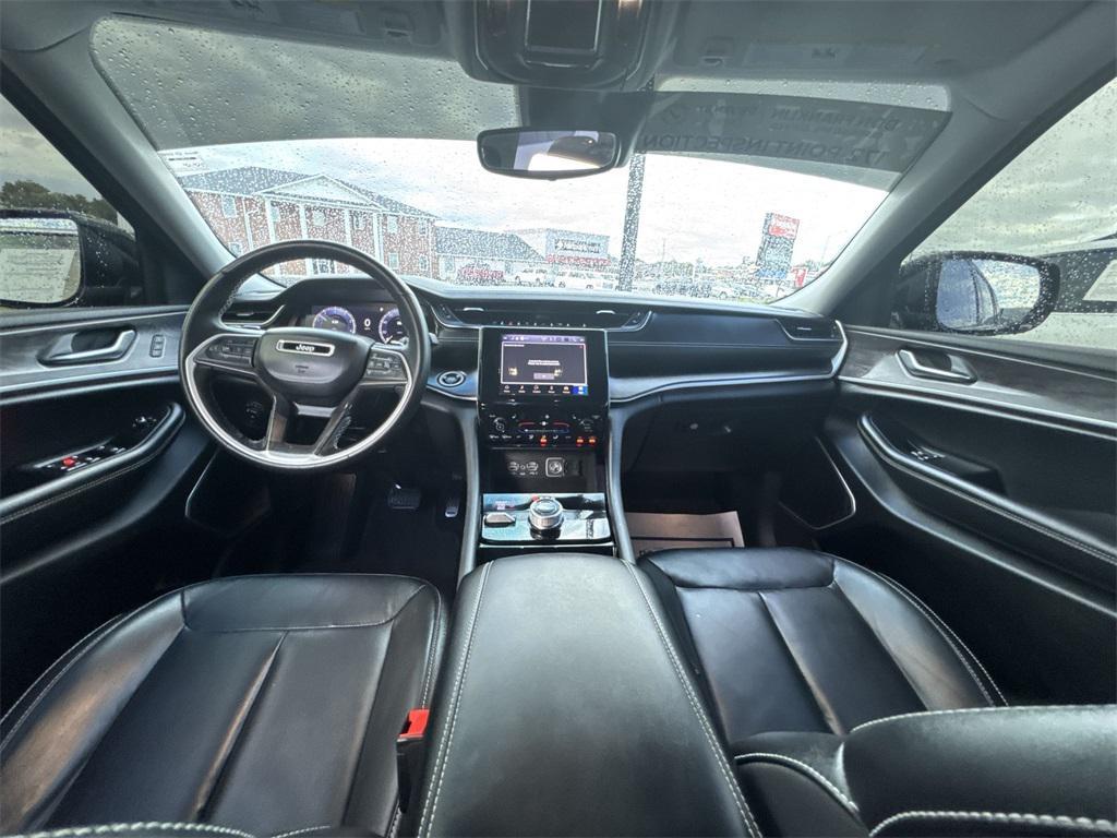 used 2022 Jeep Grand Cherokee car, priced at $31,800