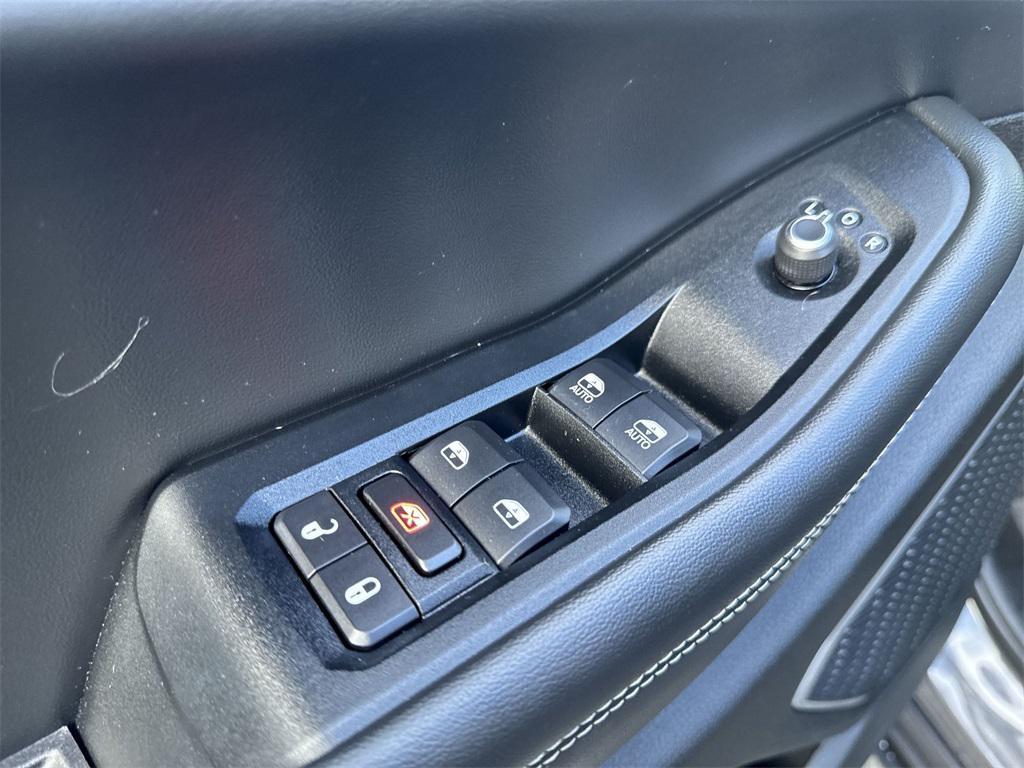 used 2022 Jeep Grand Cherokee car, priced at $31,800