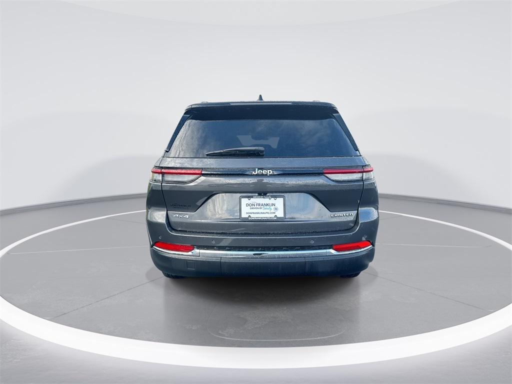 used 2022 Jeep Grand Cherokee car, priced at $31,800