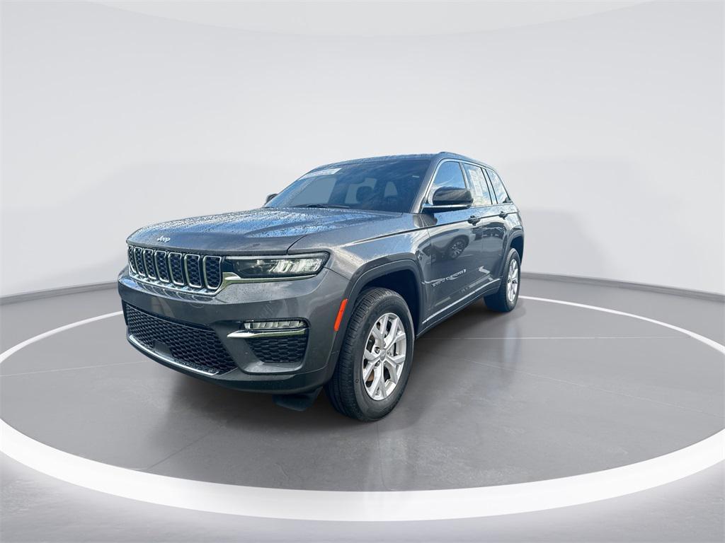used 2022 Jeep Grand Cherokee car, priced at $31,800