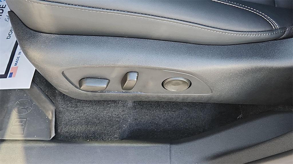 used 2024 GMC Acadia car, priced at $38,588