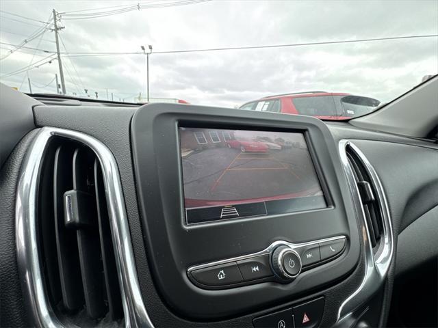 used 2023 Chevrolet Equinox car, priced at $25,900