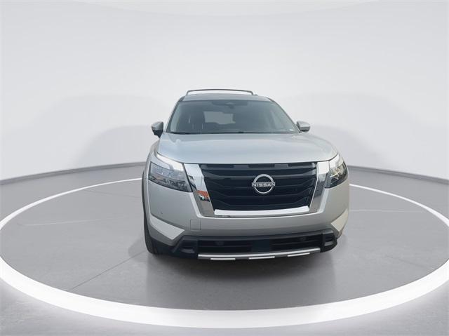 new 2025 Nissan Pathfinder car, priced at $46,363