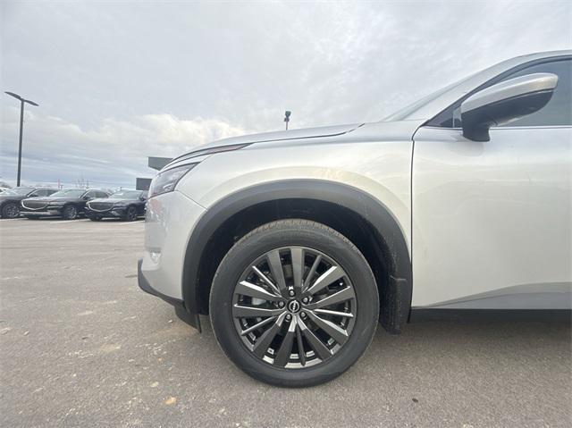 new 2025 Nissan Pathfinder car, priced at $46,363