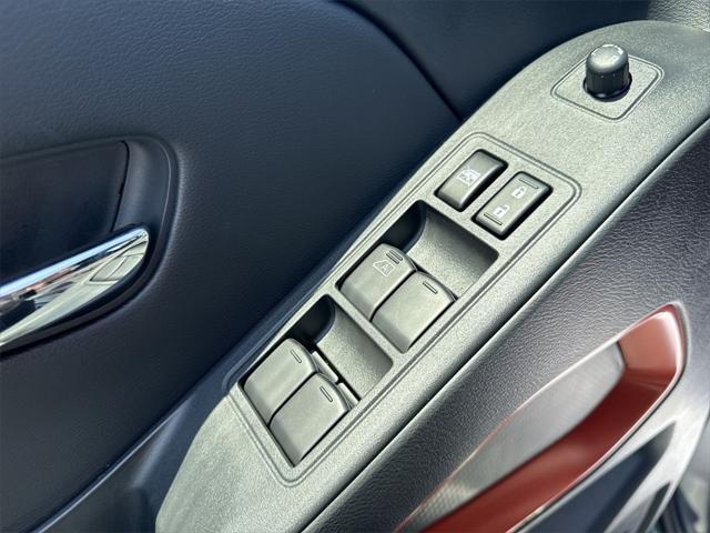 new 2025 Nissan Frontier car, priced at $48,929