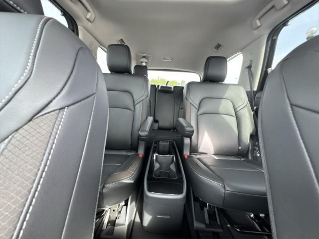 new 2025 Nissan Pathfinder car, priced at $46,764