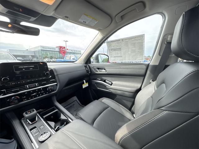 new 2025 Nissan Pathfinder car, priced at $46,764
