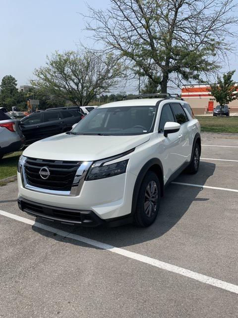 new 2024 Nissan Pathfinder car, priced at $39,750