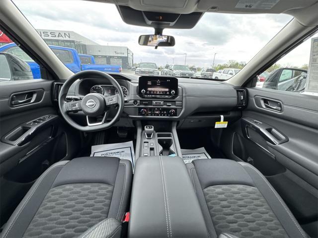 new 2025 Nissan Pathfinder car, priced at $36,813