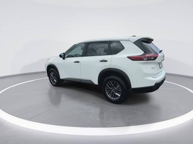 new 2025 Nissan Rogue car, priced at $29,678
