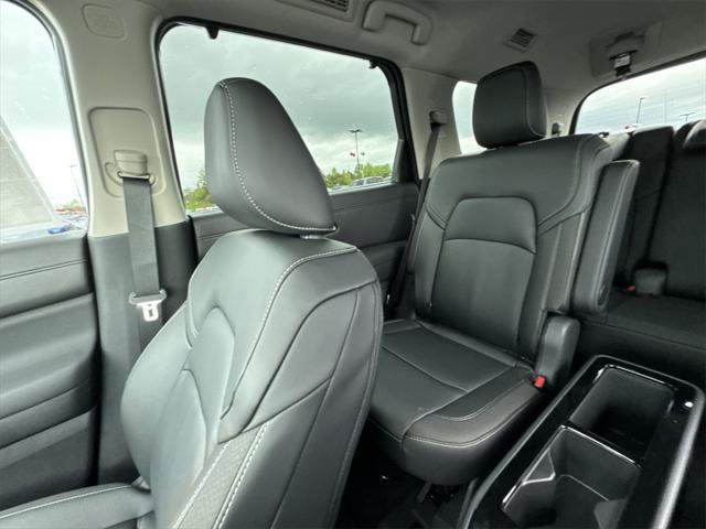 new 2025 Nissan Pathfinder car, priced at $44,647